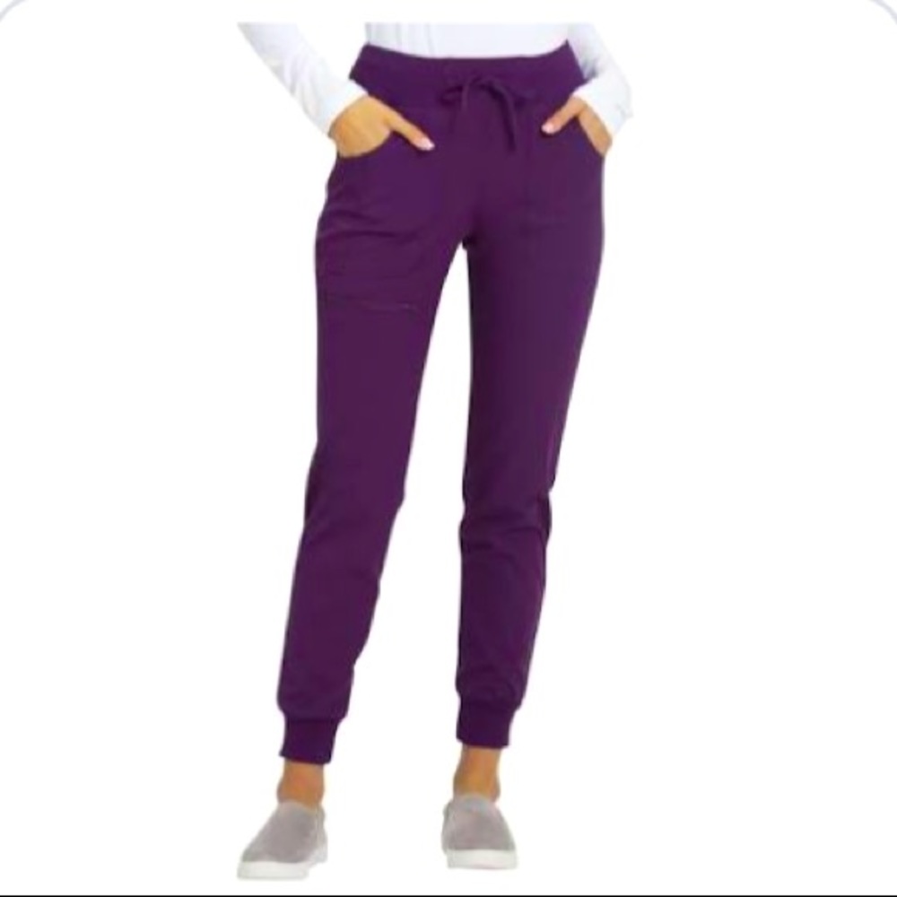 Womens jogger scrubs petite